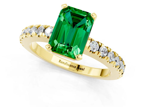 Yellow gold Emerald Cut Solitaire Diamond with Pavé Band and Four-Prong Setting_1