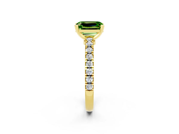 Yellow gold Emerald Cut Solitaire Peridot with Pavé Band and Four-Prong Setting