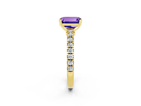 Yellow gold Emerald Cut Solitaire Diamond with Pavé Band and Four-Prong Setting_2