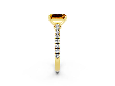 Yellow gold Emerald Cut Solitaire Diamond with Pavé Band and Four-Prong Setting_2