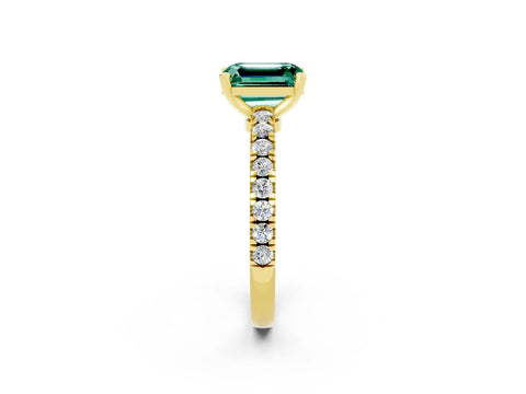 Yellow gold Emerald Cut Solitaire Diamond with Pavé Band and Four-Prong Setting_2