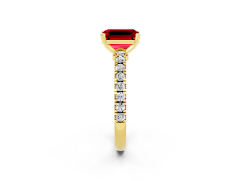 Yellow gold Emerald Cut Solitaire Diamond with Pavé Band and Four-Prong Setting_2