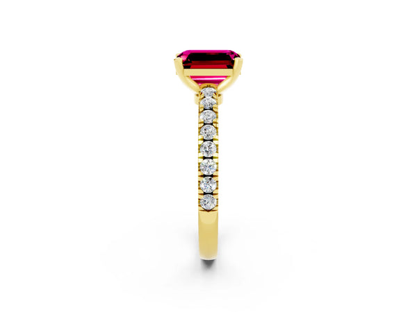 Yellow gold Emerald Cut Solitaire Garnet with Pavé Band and Four-Prong Setting