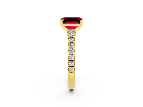Yellow gold Emerald Cut Solitaire Diamond with Pavé Band and Four-Prong Setting_2