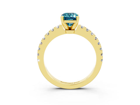 Yellow gold Emerald Cut Solitaire Diamond with Pavé Band and Four-Prong Setting_3