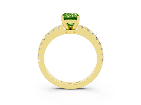 Yellow gold Emerald Cut Solitaire Peridot with Pavé Band and Four-Prong Setting