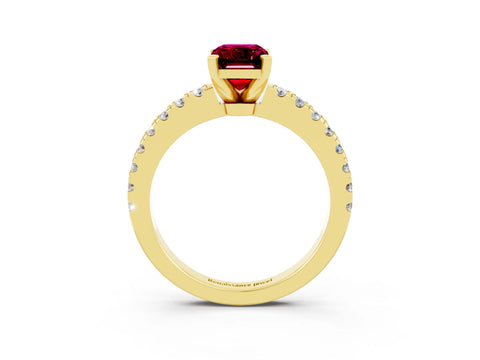 Yellow gold Emerald Cut Solitaire Diamond with Pavé Band and Four-Prong Setting_3