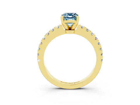 Yellow gold Emerald Cut Solitaire Diamond with Pavé Band and Four-Prong Setting_3