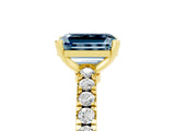 Yellow gold Emerald Cut Solitaire Diamond with Pavé Band and Four-Prong Setting_5