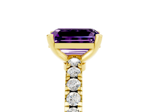 Yellow gold Emerald Cut Solitaire Diamond with Pavé Band and Four-Prong Setting_5