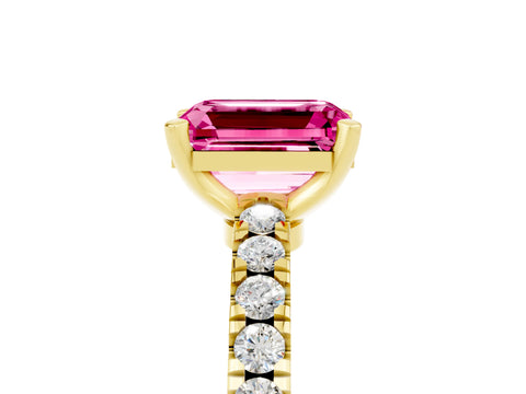 Yellow gold Emerald Cut Solitaire Diamond with Pavé Band and Four-Prong Setting_5