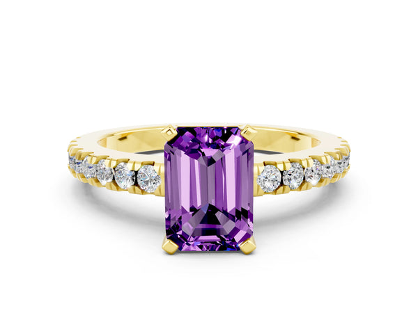 Yellow gold Emerald Cut Solitaire Amethyst with Pavé Band and Four-Prong Setting