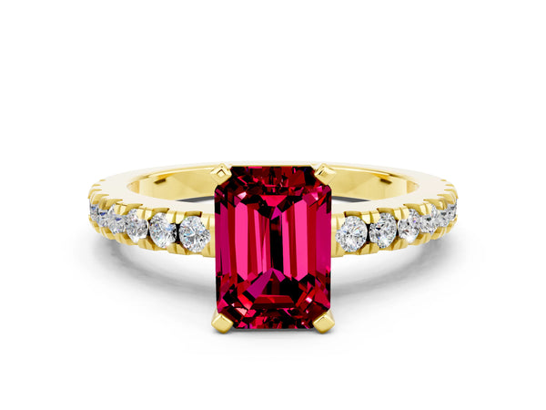 Yellow gold Emerald Cut Solitaire Garnet with Pavé Band and Four-Prong Setting