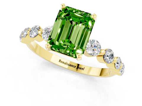 Yellow gold Emerald Cut Solitaire Peridot Ring with Pave Band and Four-Prong Setting_1