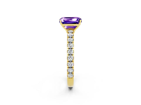 Yellow gold Emerald Cut Tanzanite Pavé Solitaire Engagement Ring with Four-Prong Setting_14
