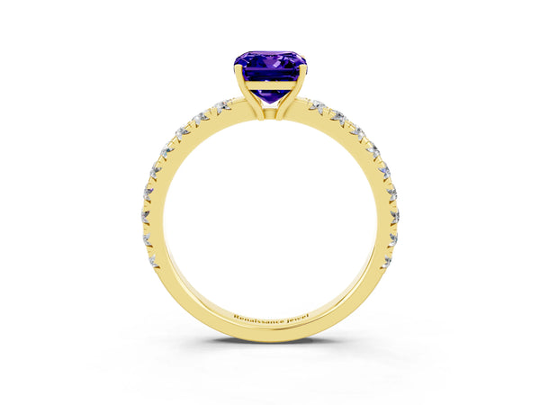 Yellow gold Emerald Cut Tanzanite Pavé Solitaire Engagement Ring with Four-Prong Setting