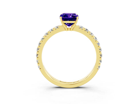 Yellow gold Emerald Cut Tanzanite Pavé Solitaire Engagement Ring with Four-Prong Setting_15