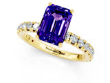 Yellow gold Emerald Cut Tanzanite Pavé Solitaire Ring with Round Band and Prong Setting_25
