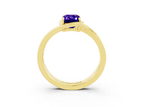 Yellow gold Emerald Cut Tanzanite Solitaire Ring with Split Shank and Prong Setting_3