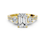 Yellow gold Emerald Cut Three-Stone Diamond Pavé Band with Prong Setting_23