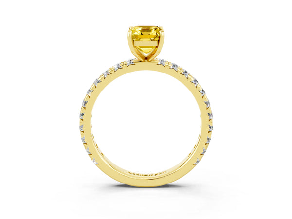 Yellow gold Emerald Cut Yellow Sapphire Pavé Solitaire Ring with Round Band and Prong Setting