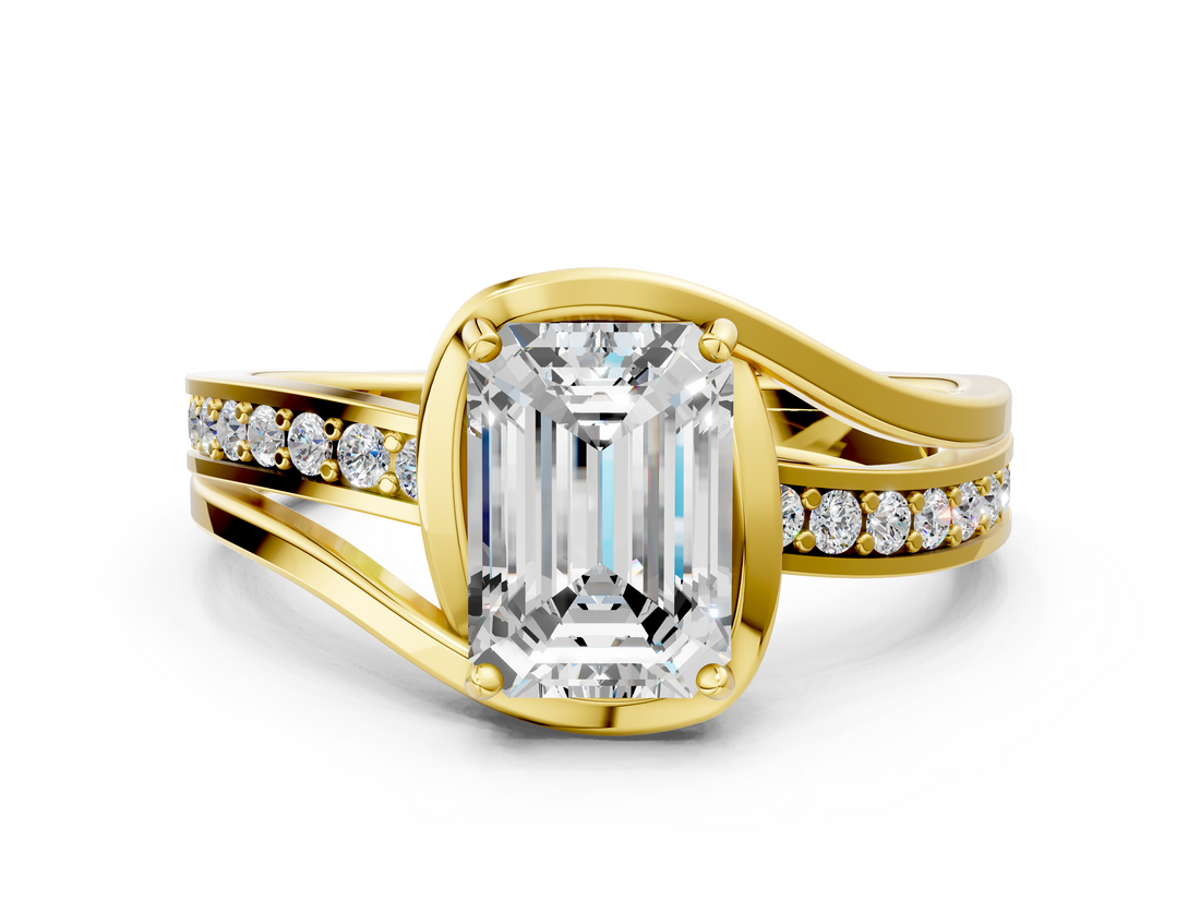 Yellow gold Emerald Solitaire Diamond Ring with Split Shank and Prong Setting_66