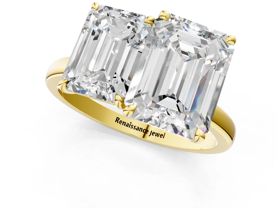 Yellow gold Emerald and Emerald Cut Toi Moi Ring with Prong Setting