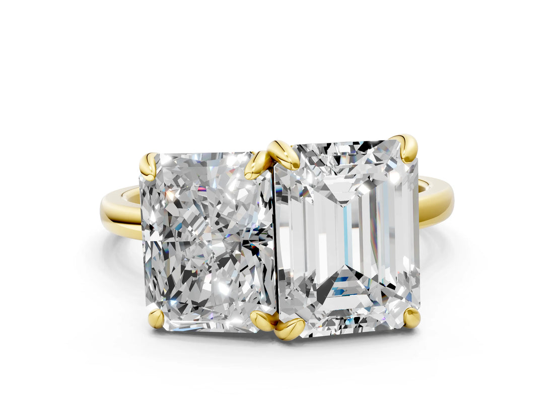 Yellow gold Emerald and Radiant Toi Moi Ring with Prong Setting and Plain Band_40