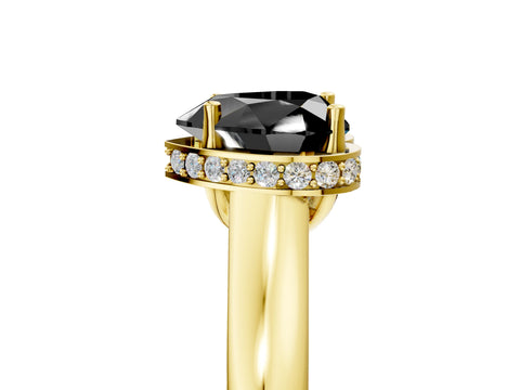 Yellow gold Fancy Black Heart Cut Solitaire Diamond Engagement Ring with Four-Prong Setting and Tapered Band_5