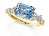 Yellow gold Fancy Blue Emerald Cut Diamond Cluster Pavé Band with Four-Prong Setting_25