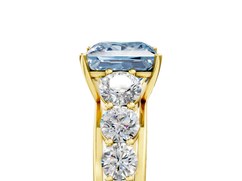 Yellow gold Fancy Blue Princess Cut Brilliant Diamond Pavé Band with Six-Prong Setting_5