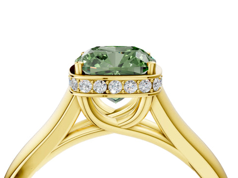 Yellow gold Fancy Green Cushion Cut Solitaire Diamond Engagement Ring with Four-Prong Setting and Tapered Band_4