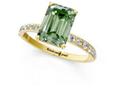 Yellow gold Fancy Green Emerald  Diamond Pavé Band with Six-Prong Setting_32