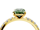 Yellow gold Fancy Green Emerald  Solitaire Pavé Band with Four-Prong Setting_124