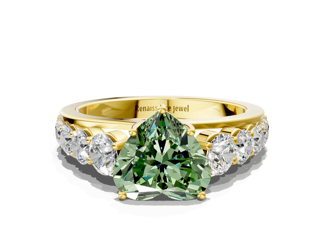 Yellow gold Fancy Green Heart Cut Brilliant Diamond Pavé Band with Six-Prong Setting_12