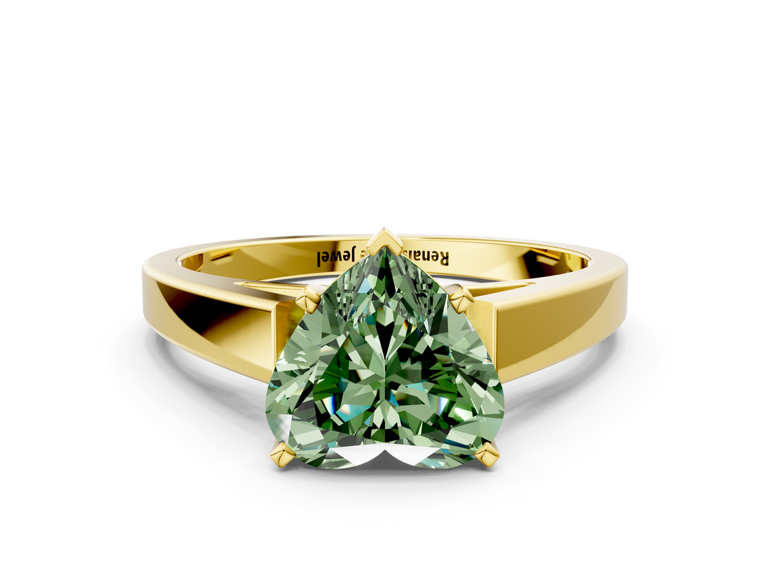 Yellow gold Fancy Green Heart  Solitaire Engagement Ring with Four-Prong Setting and Tapered Band_3