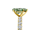 Yellow gold Fancy Green Pear Cut Diamond Pavé Band Solitaire Ring with Prong Setting_119