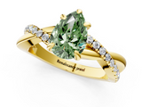 Yellow gold Fancy Green Pear  Cut Diamond Twist Band Solitaire with Prong Setting_25