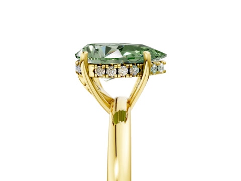 Yellow gold Fancy Green Pear Cut Solitaire Diamond Ring with Prong Setting and Plain Band_5