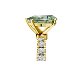 Yellow gold Fancy Green Pear  Solitaire Diamond Pavé Band with Four-Prong Setting_33