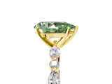 Yellow gold Fancy Green Pear  Solitaire with Side Stones on a Pavé Band and Four-Prong Setting_28