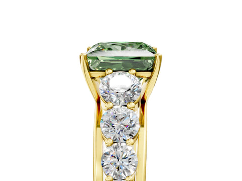 Yellow gold Fancy Green Princess Cut Brilliant Diamond Pavé Band with Six-Prong Setting_5
