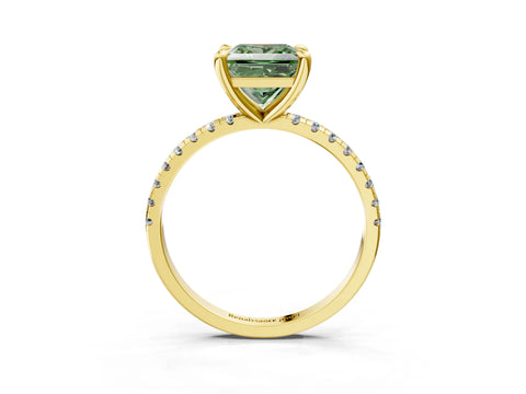 Yellow gold Fancy Green Princess Cut Diamond Brilliant Solitaire Ring with Pavé Band and Four-Prong Setting_3