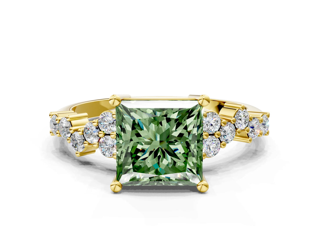 Yellow gold Fancy Green Princess Cut Diamond Cluster Pavé Band with Four-Prong Setting_3