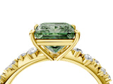 Yellow gold Fancy Green Princess Cut Diamond Cluster Side Stone Solitaire Ring with Prong Setting_33