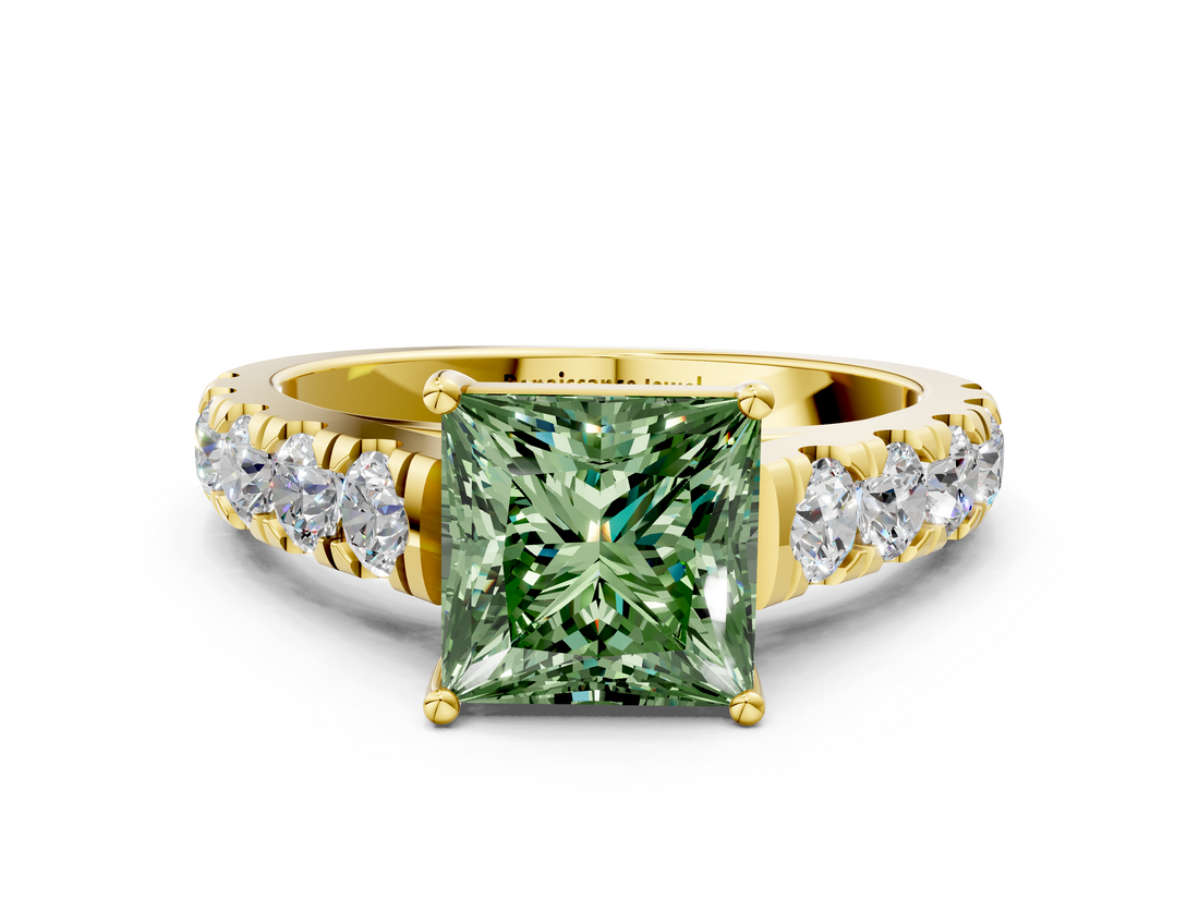 Yellow gold Fancy Green Princess  Cut Diamond Pavé Band Solitaire with Four-Prong Setting_3