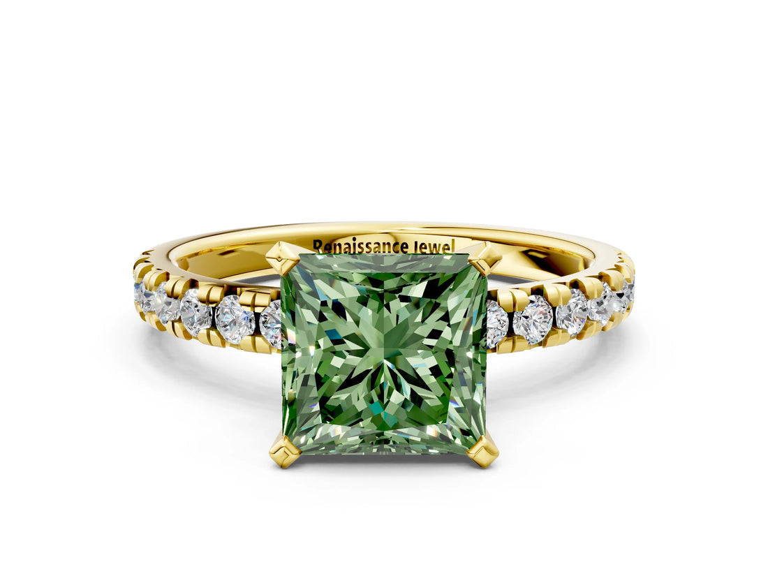 Yellow gold Fancy Green Princess Cut Diamond Solitaire Pavé Engagement Ring with Round Band and Prong Setting_66