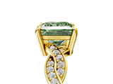 Yellow gold Fancy Green Princess  Cut Twisted Pavé Band Solitaire Ring with Four-Prong Setting_5