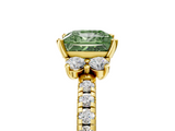 Yellow gold Fancy Green Princess  Diamond Three-Stone Pave Band with Four-Prong Setting_5