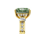 Yellow gold Fancy Green Radiant Cut Brilliant Three-Stone Pave Band with Four-Prong Setting_5
